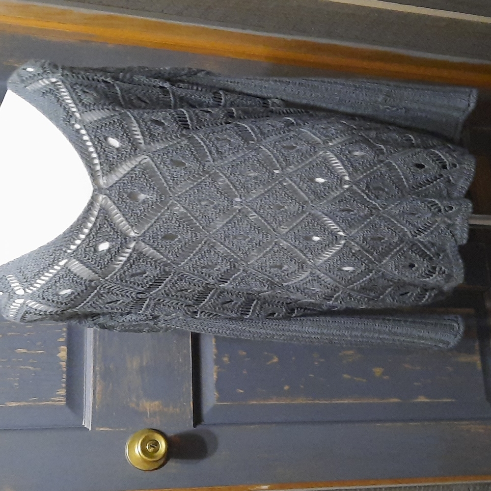 Sweater - Picture 3 of 4
